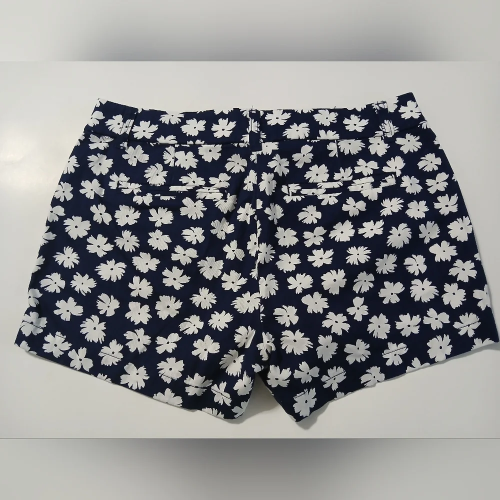 J CREW Floral Navy and White Women's Shorts‎